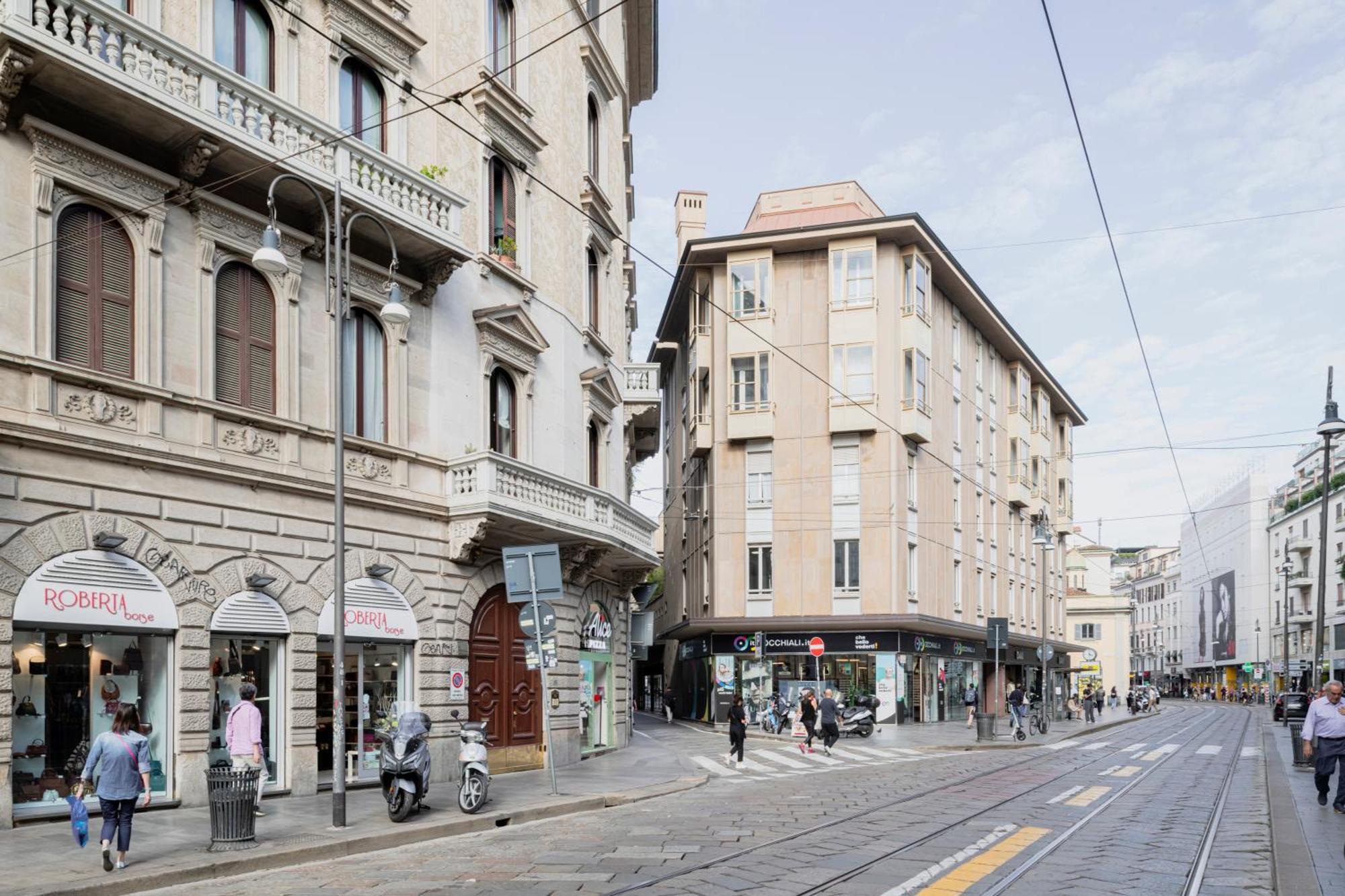 Easylife - Accogliente Monolocale In Via Torino, Posizione Perfetta Per Scoprire La Citta Lejlighed Milano Eksteriør billede