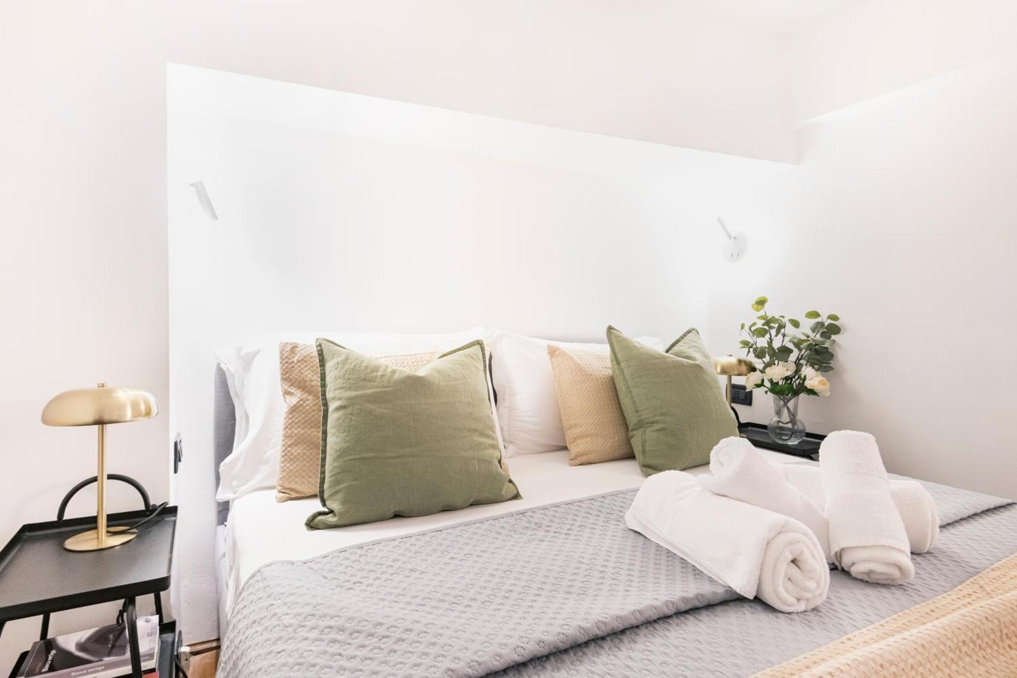 Easylife - Accogliente Monolocale In Via Torino, Posizione Perfetta Per Scoprire La Citta Lejlighed Milano Eksteriør billede